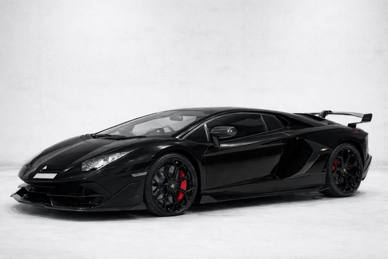 Lamborghini Aventador S in black